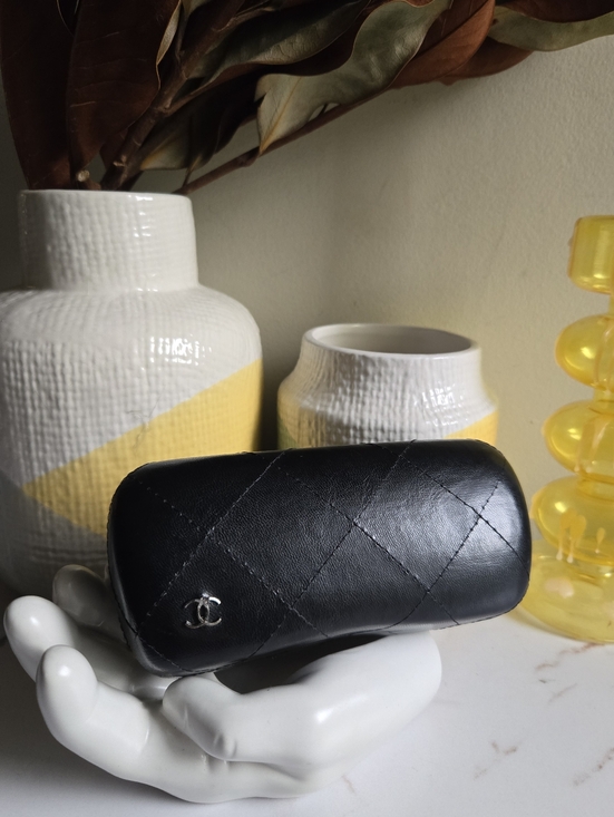 CHANEL Handbags - GUC Chanel Black Quilted Leather Sunglasses Case